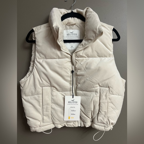 Hollister Jackets & Blazers - Hollister Off-White Quilted Vest
